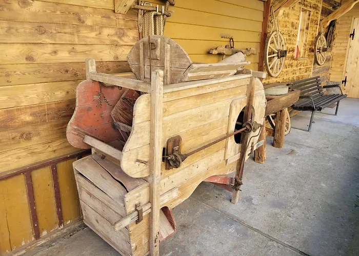 Stary Dom Z Piwnica Σπίτι διακοπών