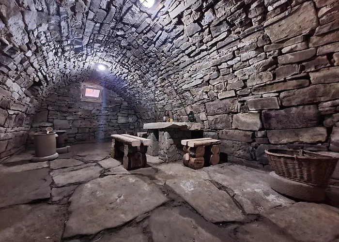 Σπίτι διακοπών Stary Dom Z Piwnica *